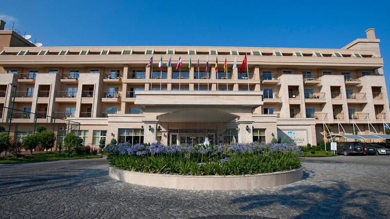 Crystal Deluxe Resort Spa