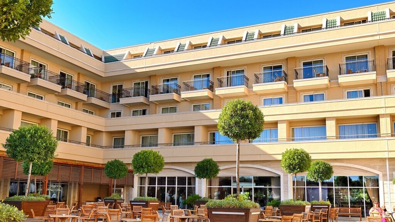 Crystal Deluxe Resort Spa